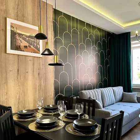 Filmowy Za Ratuszem Appartamento Częstochowa